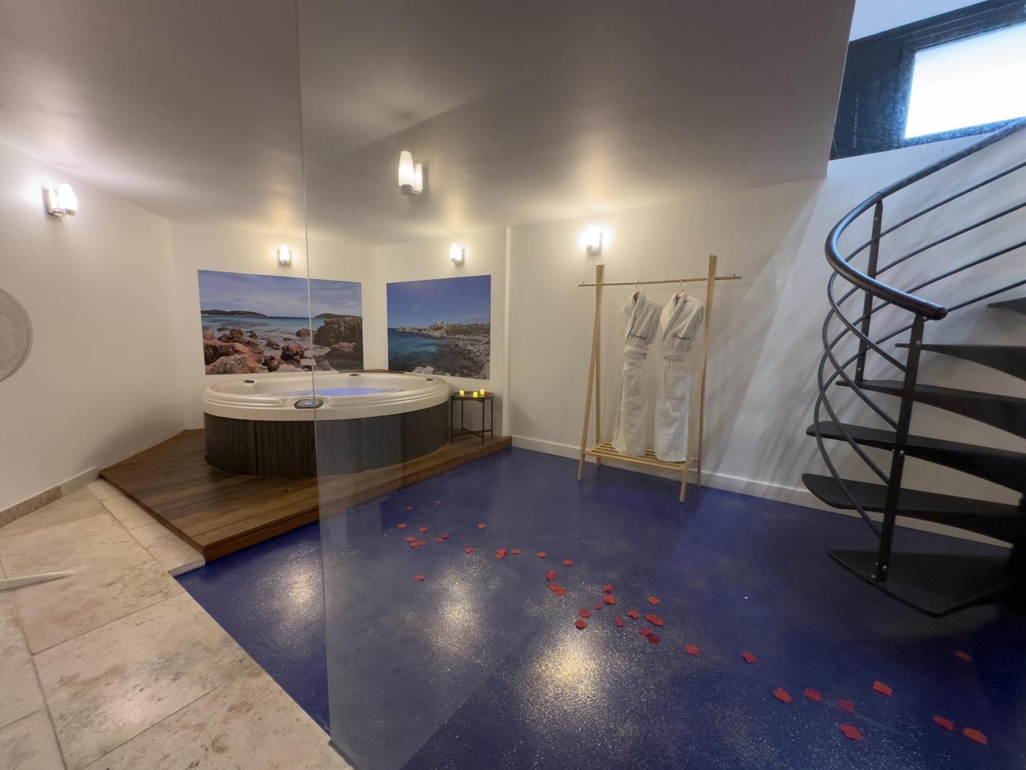 Mieuxqualhotel Jacuzzi Privatif La Parenthese Bordeaux Exteriér fotografie